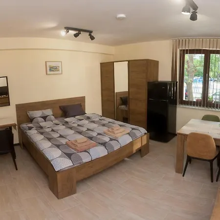 Penzion Family House - Free Parking 3*